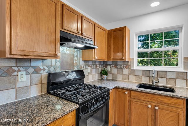 8 Colleen Way, Neptune Township, NJ 07753