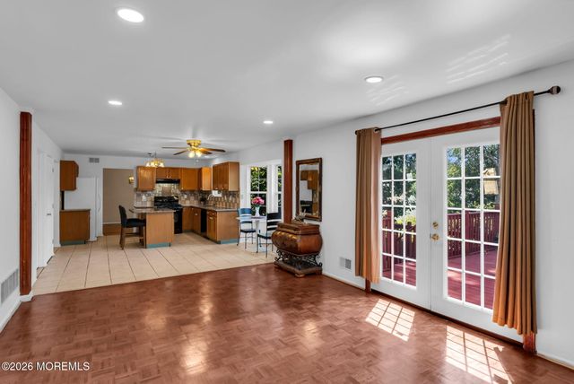 8 Colleen Way, Neptune Township, NJ 07753