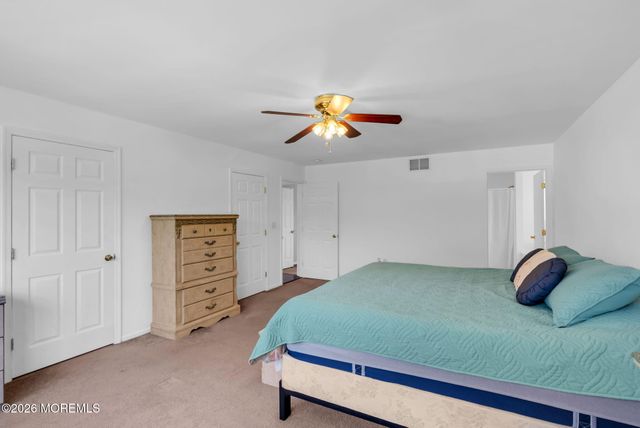 8 Colleen Way, Neptune Township, NJ 07753