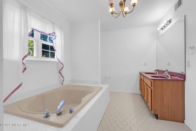 8 Colleen Way, Neptune Township, NJ 07753