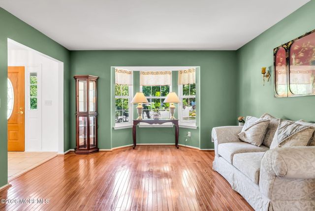 8 Colleen Way, Neptune Township, NJ 07753