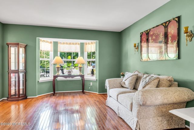 8 Colleen Way, Neptune Township, NJ 07753