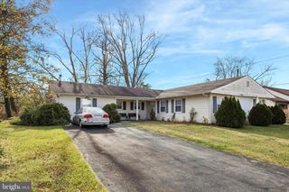 35 EAGEN LN, Willingboro, NJ 08046