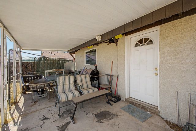 8215 E 6TH Avenue, Mesa, AZ 85208