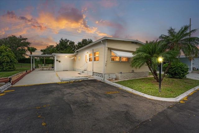 5316 53RD AVENUE E A10, Bradenton, FL 34203