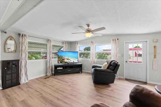 5316 53RD AVENUE E A10, Bradenton, FL 34203