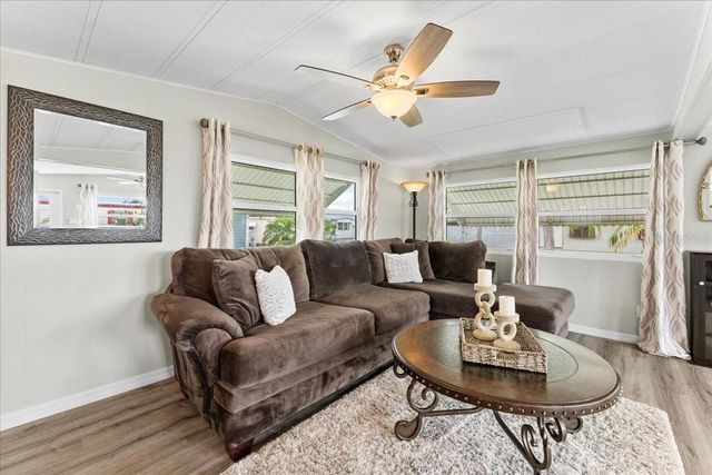 5316 53RD AVENUE E A10, Bradenton, FL 34203