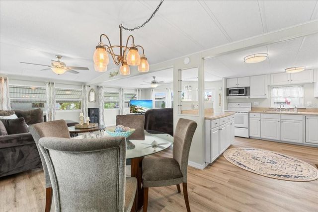5316 53RD AVENUE E A10, Bradenton, FL 34203