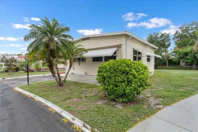 5316 53RD AVENUE E A10, Bradenton, FL 34203