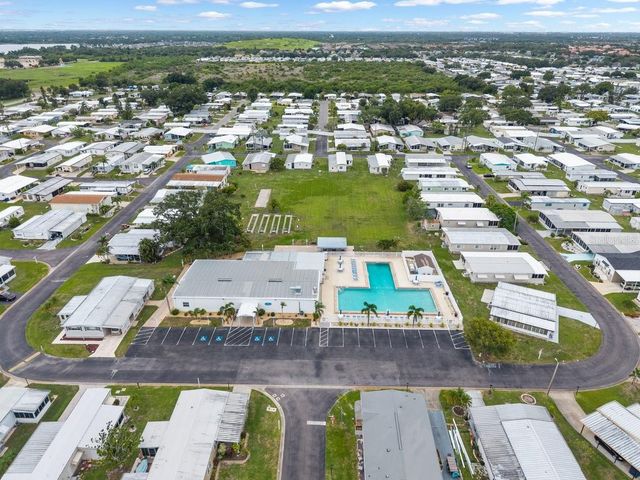 5316 53RD AVENUE E A10, Bradenton, FL 34203