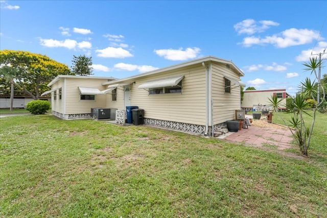 5316 53RD AVENUE E A10, Bradenton, FL 34203
