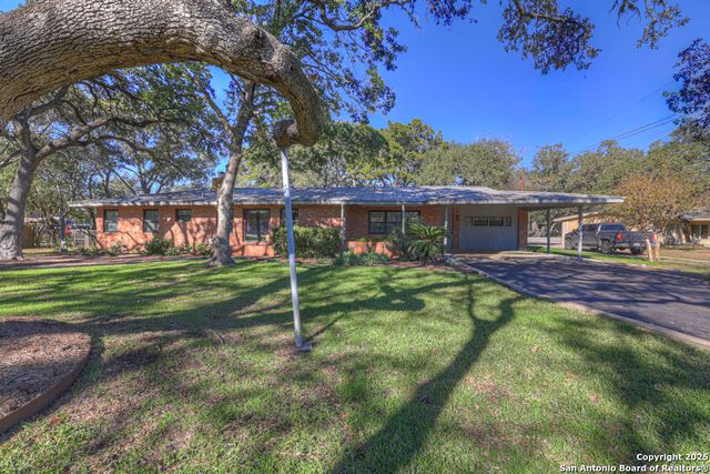 447 Lakeview, New Braunfels, TX 78130