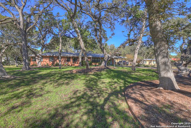 447 Lakeview, New Braunfels, TX 78130