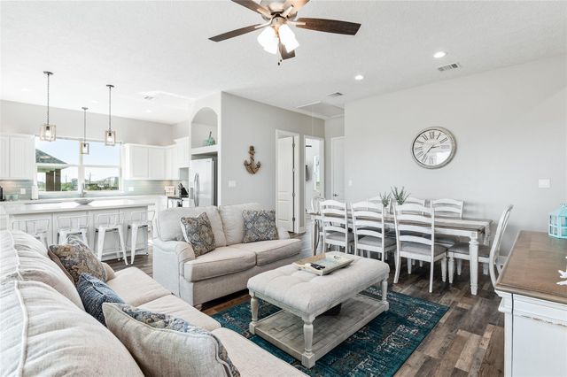 4406 Whaler Lane, Crystal Beach, TX 77650