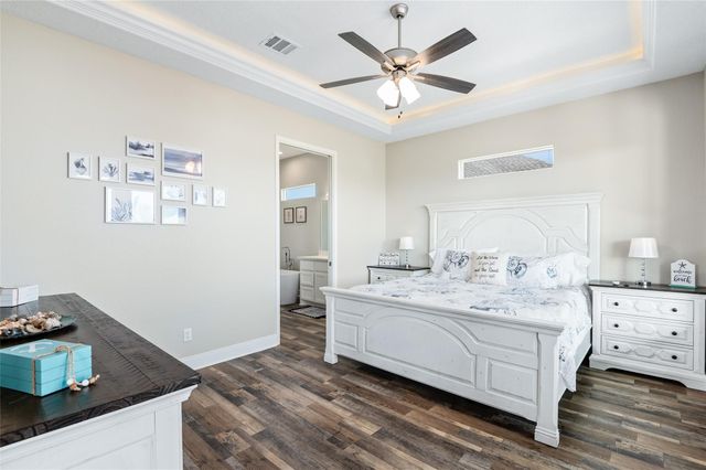 4406 Whaler Lane, Crystal Beach, TX 77650