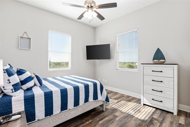 4406 Whaler Lane, Crystal Beach, TX 77650