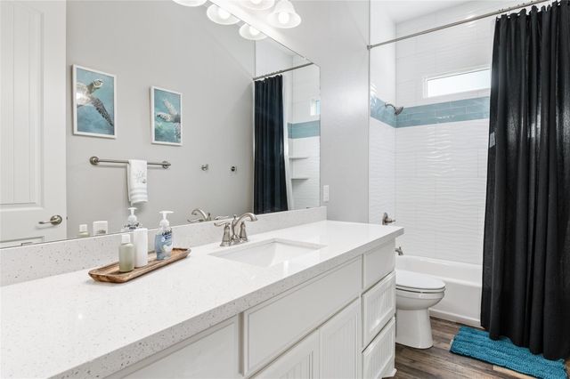 4406 Whaler Lane, Crystal Beach, TX 77650