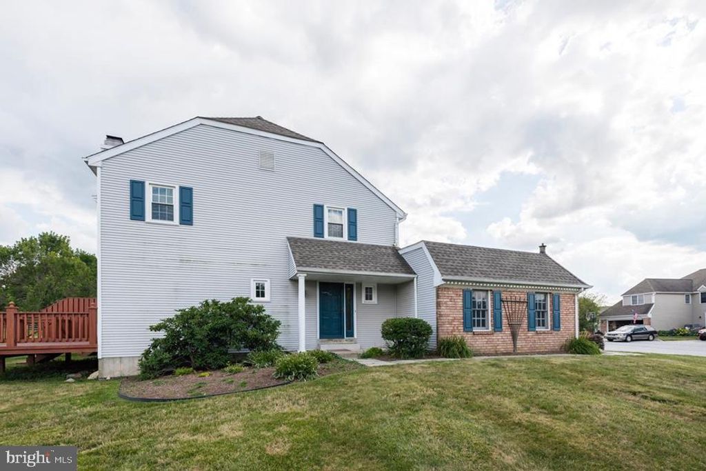 929 SAMANTHA CIR, Chester Springs, PA 19425