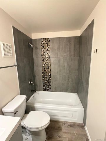 1766 S Pitkin Circle B, Aurora, CO 80017