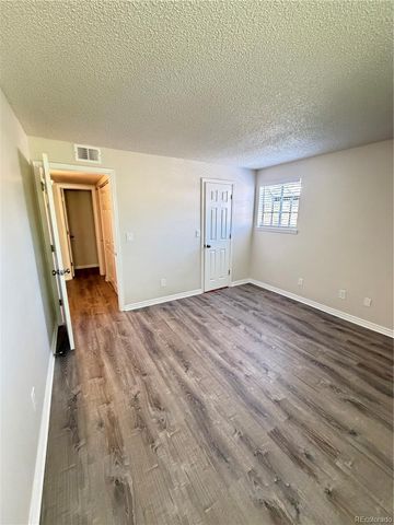 1766 S Pitkin Circle B, Aurora, CO 80017