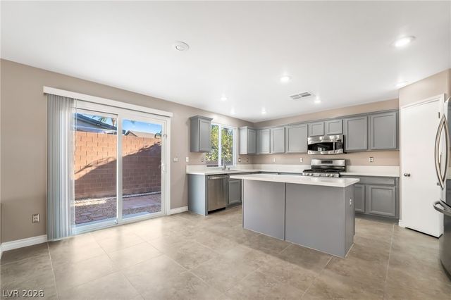 4664 Deer Forest Avenue, Las Vegas, NV 89139