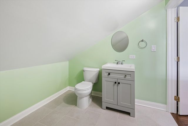 5836 N Manton Avenue, Chicago, IL 60646