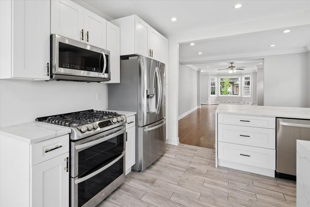 5836 N Manton Avenue, Chicago, IL 60646