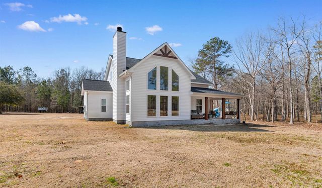 131 Rhodus Ave., Andrews, SC 29510