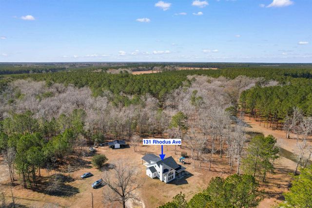 131 Rhodus Ave., Andrews, SC 29510