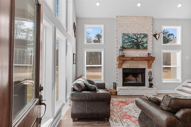 131 Rhodus Ave., Andrews, SC 29510