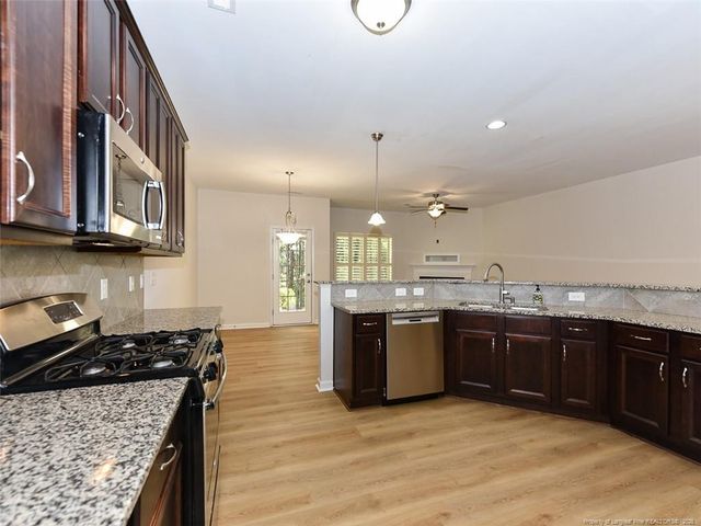 155 Cypress Hill Lane, Holly Springs, NC 27540