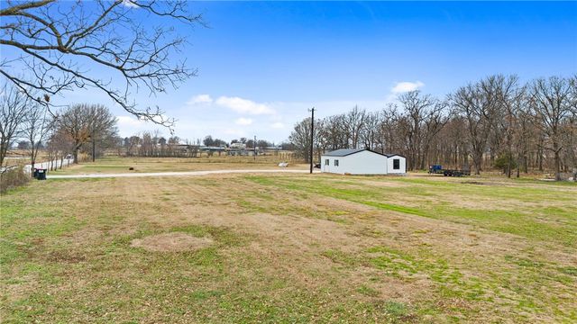 24004 Smith Road, Summers, AR 72769