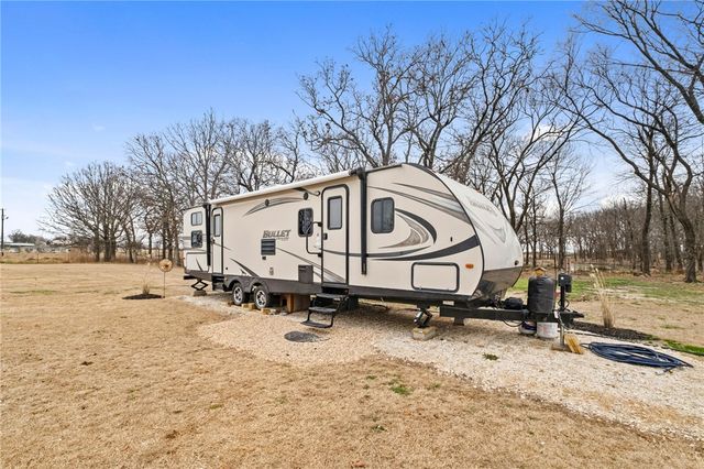 24004 Smith Road, Summers, AR 72769