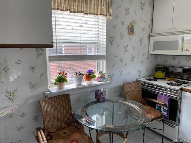 264-15 Langston Avenue E-2, Glen Oaks, NY 11004