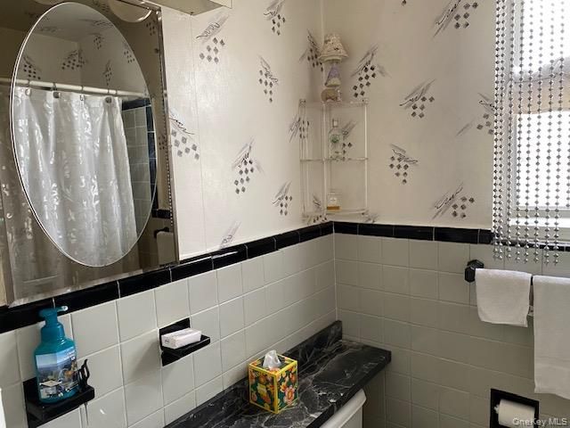 264-15 Langston Avenue E-2, Glen Oaks, NY 11004