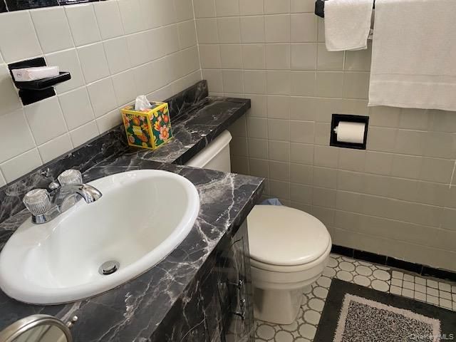 264-15 Langston Avenue E-2, Glen Oaks, NY 11004