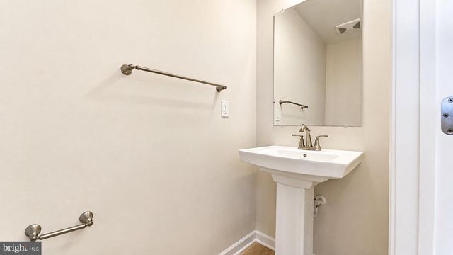 4809 VISTA GREEN LN, Lanham, MD 20706
