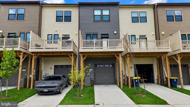 4809 VISTA GREEN LN, Lanham, MD 20706