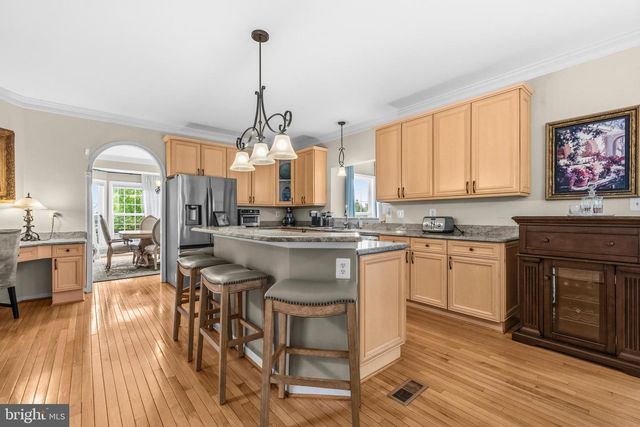 104 GRASMERE DR, Charles Town, WV 25414