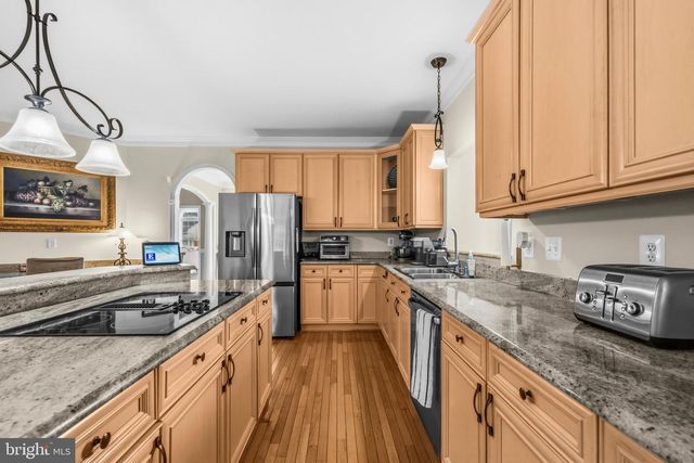 104 GRASMERE DR, Charles Town, WV 25414