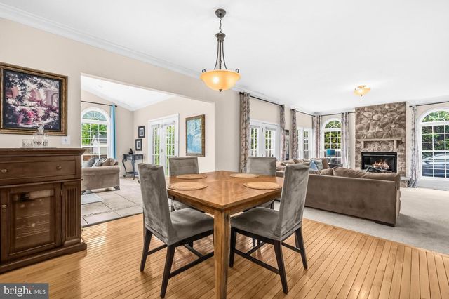 104 GRASMERE DR, Charles Town, WV 25414