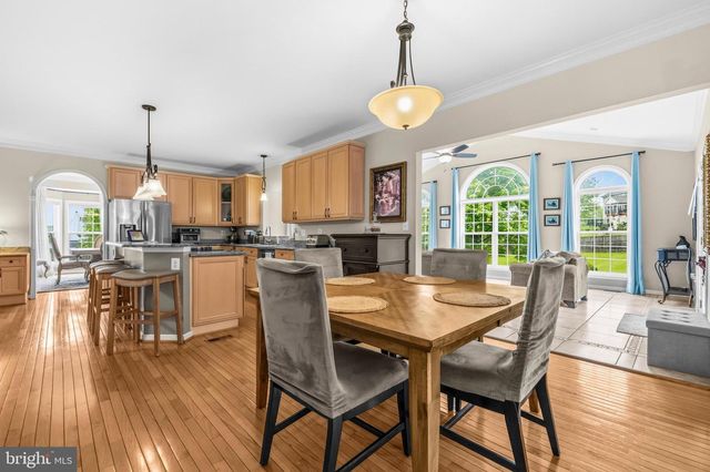 104 GRASMERE DR, Charles Town, WV 25414