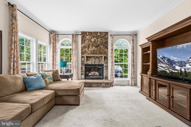 104 GRASMERE DR, Charles Town, WV 25414