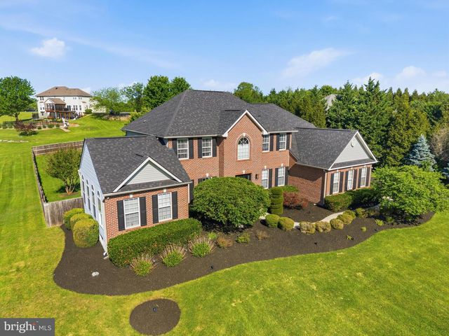 104 GRASMERE DR, Charles Town, WV 25414