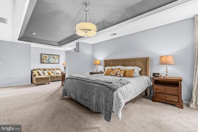 104 GRASMERE DR, Charles Town, WV 25414