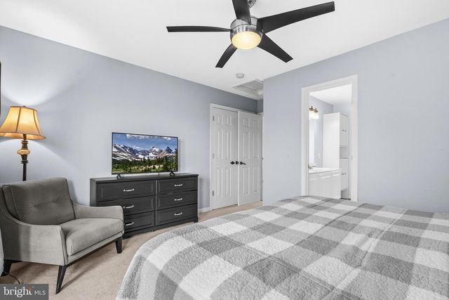 104 GRASMERE DR, Charles Town, WV 25414