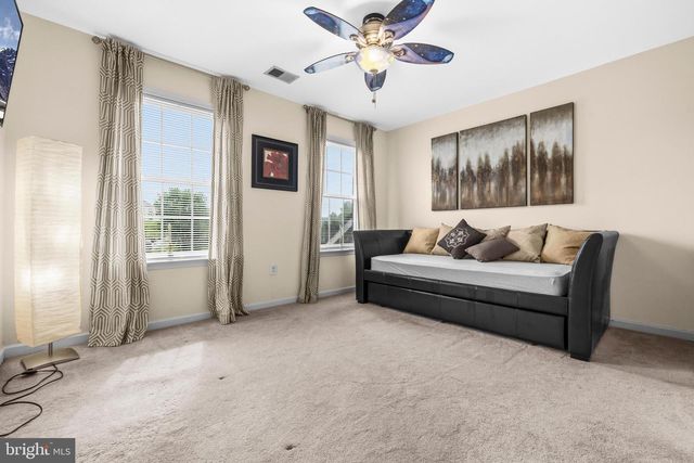 104 GRASMERE DR, Charles Town, WV 25414