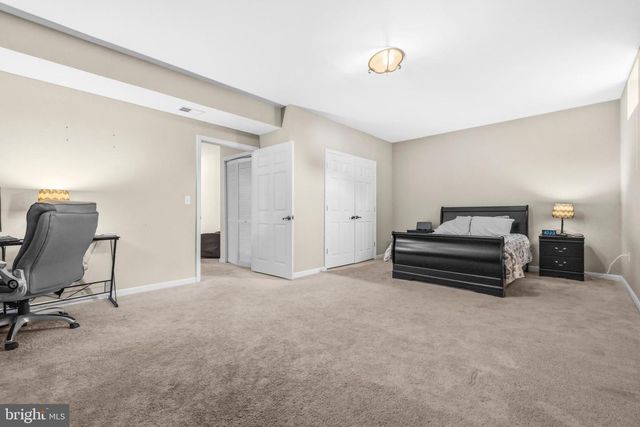 104 GRASMERE DR, Charles Town, WV 25414