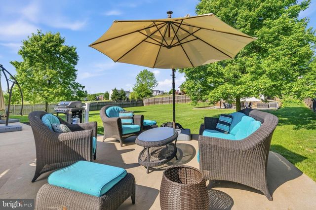 104 GRASMERE DR, Charles Town, WV 25414