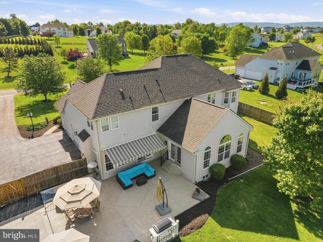 104 GRASMERE DR, Charles Town, WV 25414